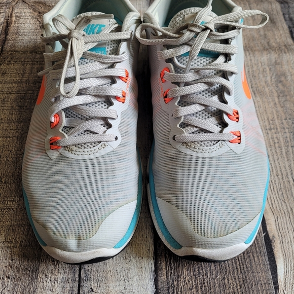 Womens Nike Flex Supreme TR 4 Size 6 - Picture 3 of 11